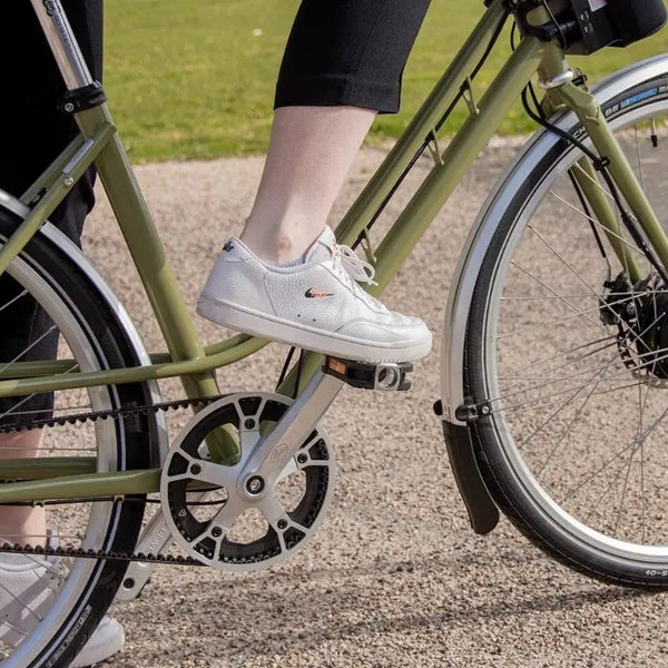 ARCC Rosemont Electric Bike 250W Comfort Step Through eBike - Pedal & Chain