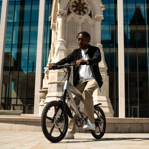 Cruzaa Electric Bike 2021 240W City E-Byke Bluetooth Speakers - Pedal & Chain